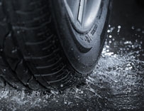 Как ездить на автомобиле в дождь.