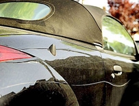 Как  удалить царапины на кузове?